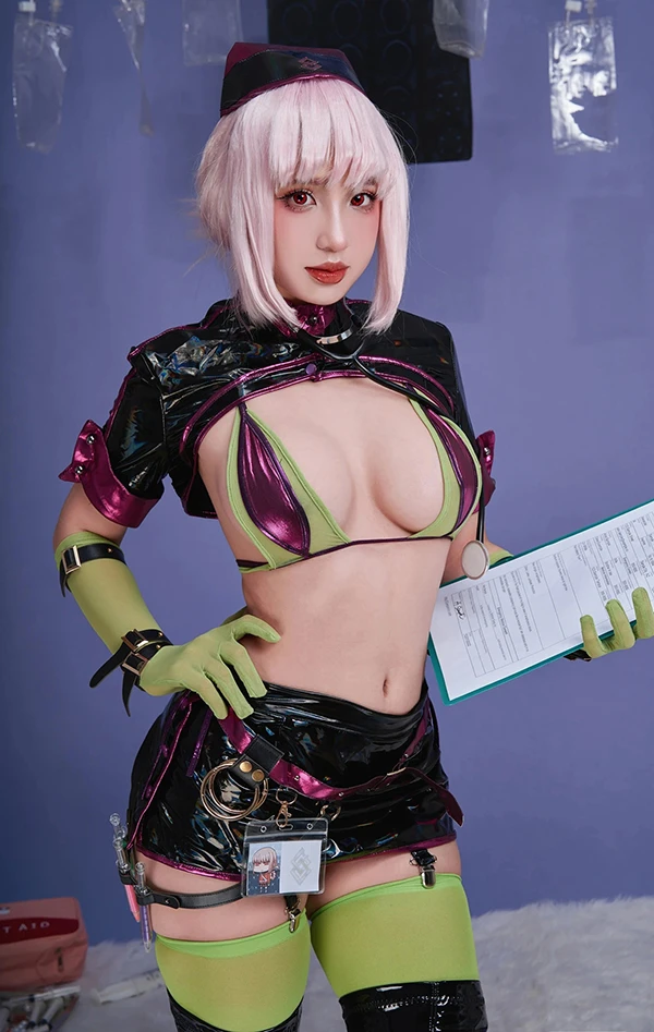 可爱美女孙乐乐黑色胶皮露胸衣无圣光图集